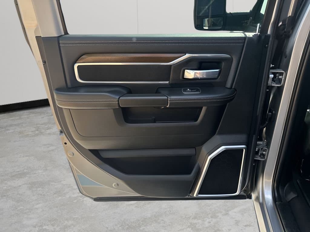 2024 Ram 2500 - Image 19