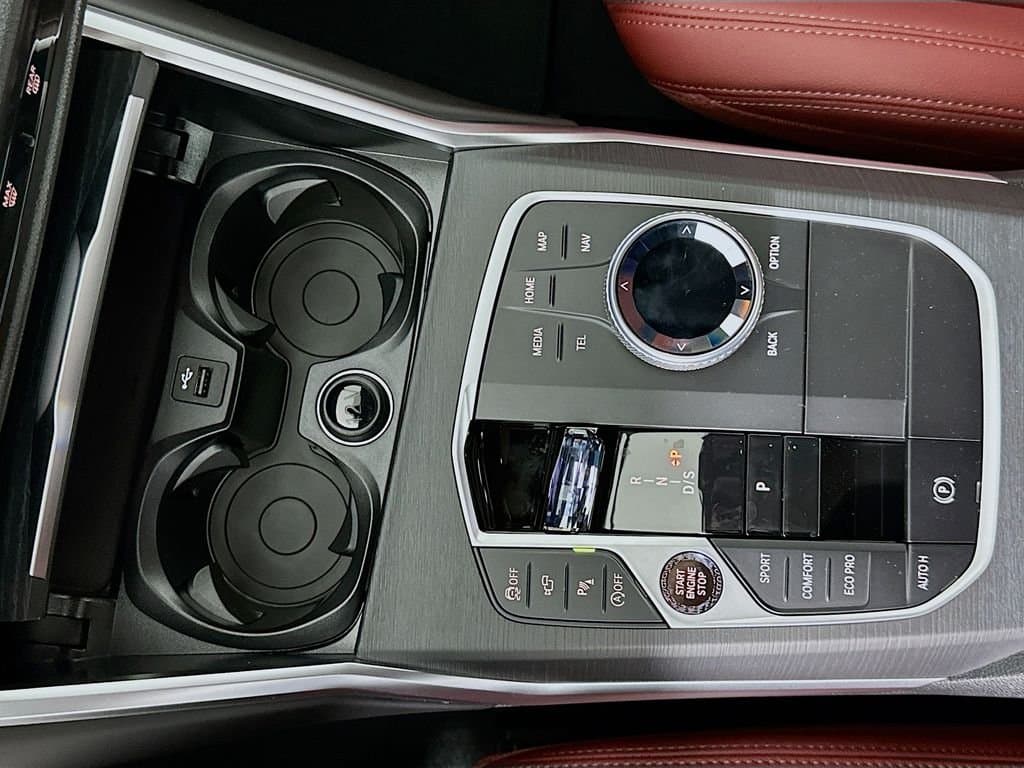 2026 BMW 3 Series - Image 15