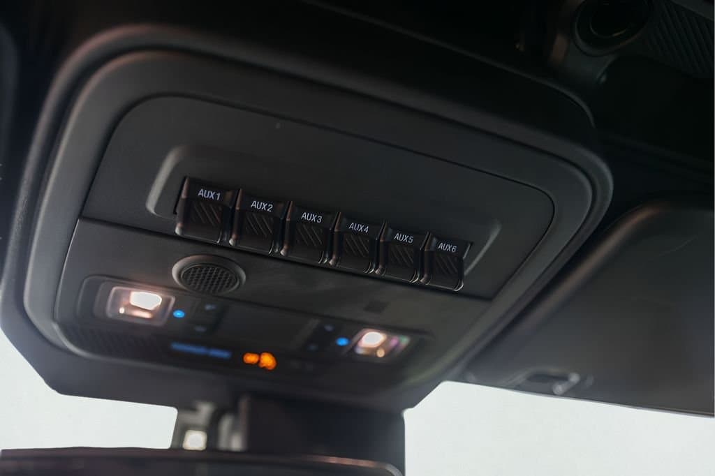 2023 Ford Bronco - Image 23