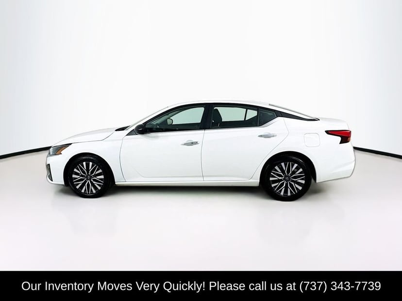 2025 Nissan Altima - Image 4