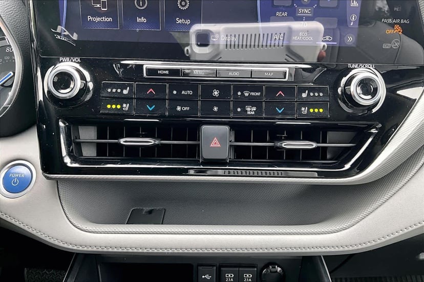 2021 Toyota Highlander - Image 33