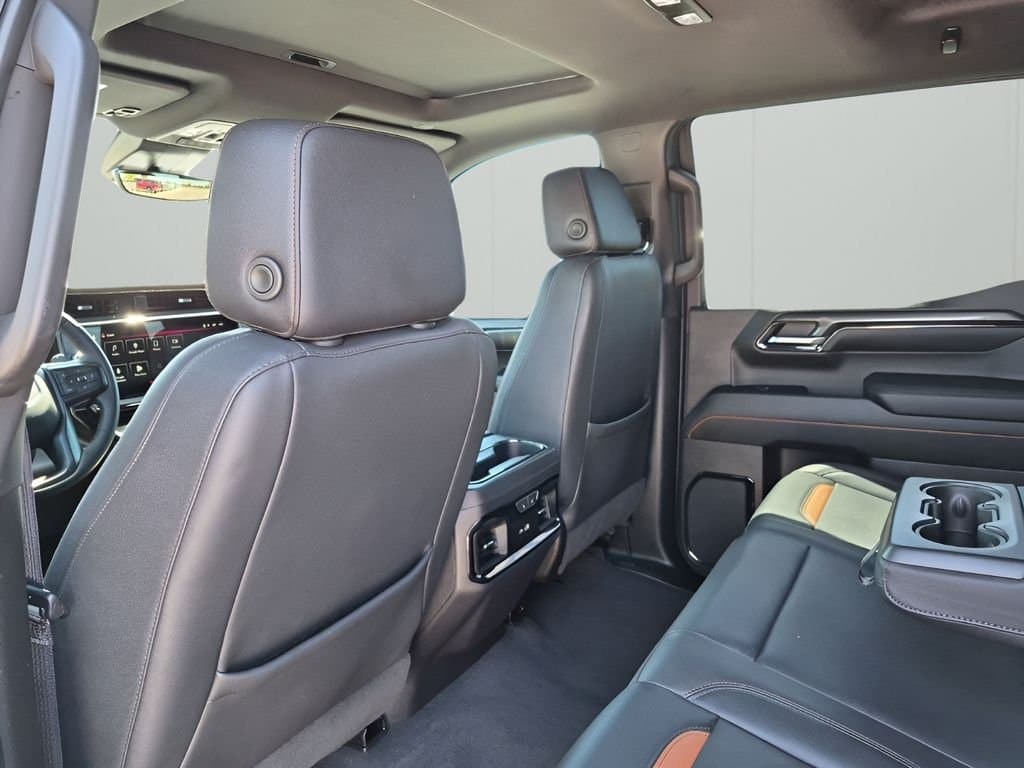 2024 GMC Sierra 1500 - Image 18