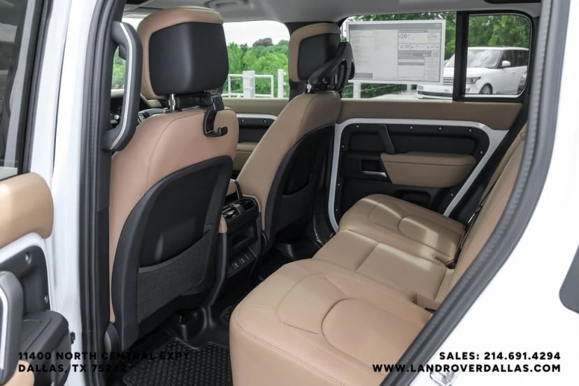 2026 Land Rover Defender 110 - Image 35