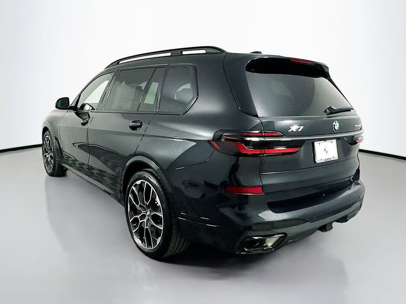 2026 BMW X7 - Image 7