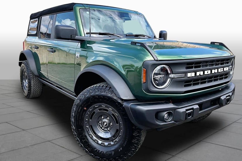 2025 Ford Bronco - Image 1