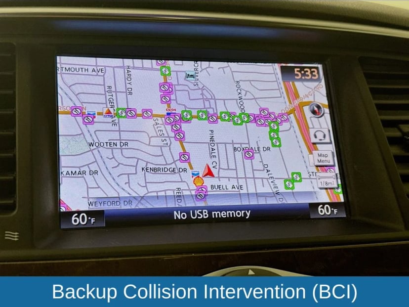 2015 INFINITI QX80 - Image 12
