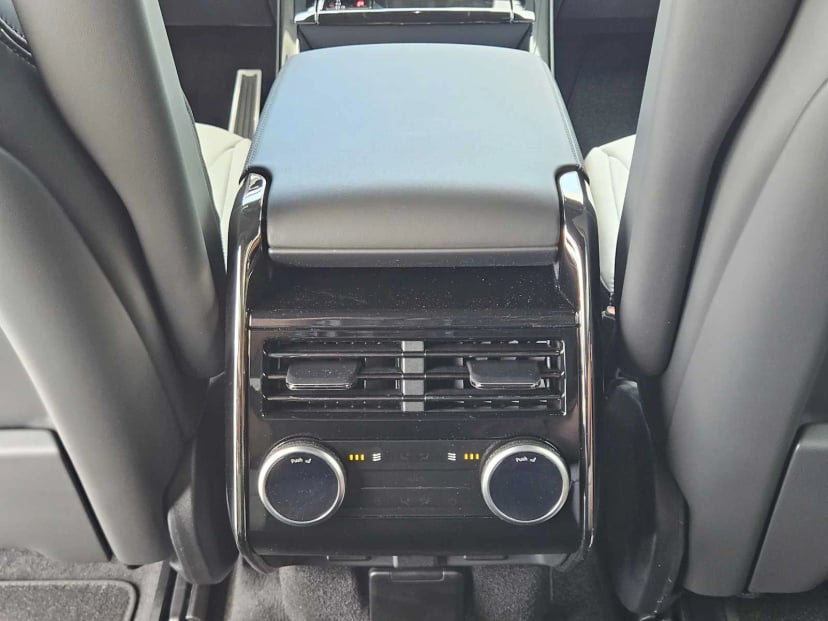 2026 LAND ROVER Range Rover Sport - Image 24