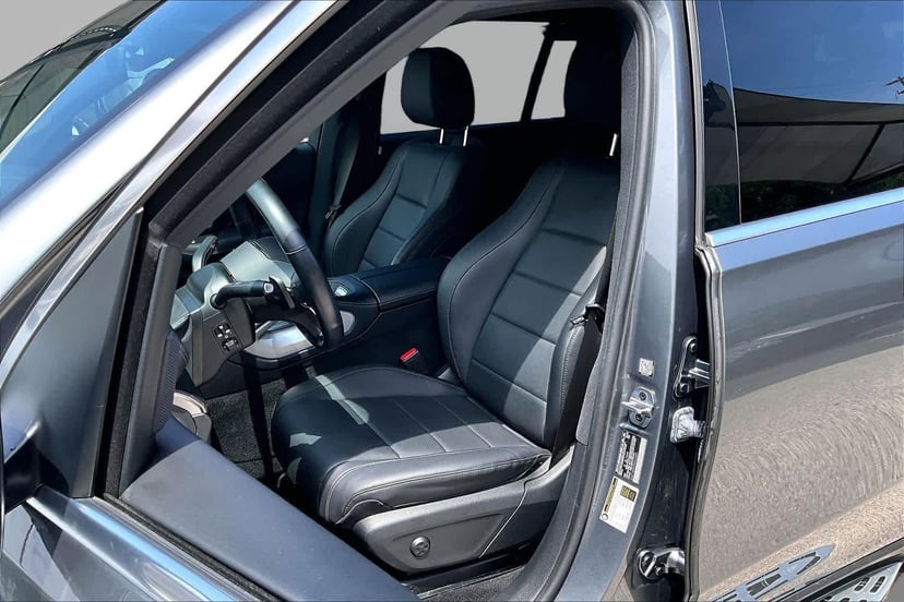 2023 Mercedes-Benz GLS 450 - Image 8