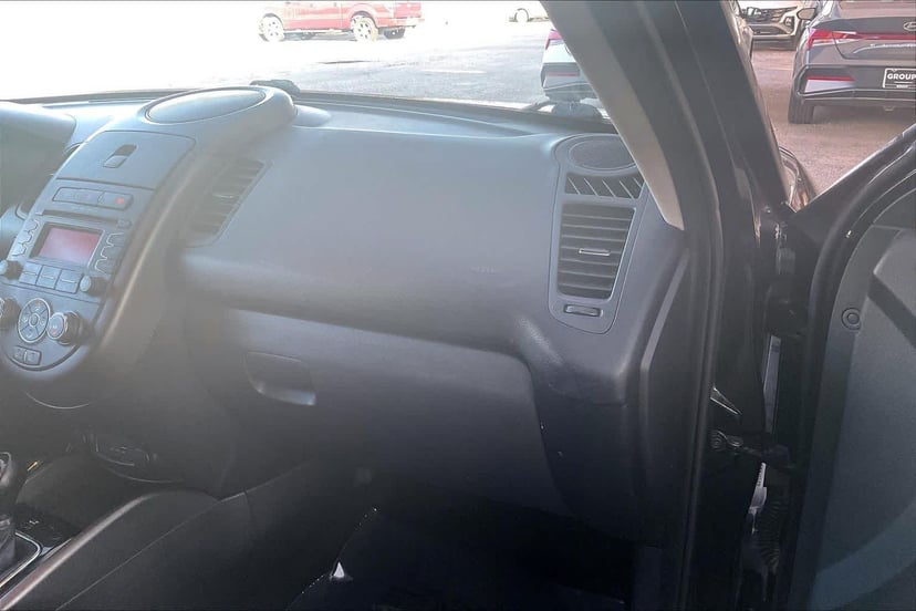 2013 Kia Soul - Image 18