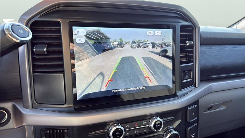 2025 Ford F-150 - Image 19