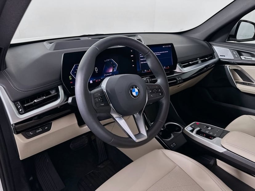 2023 BMW X1 - Image 9