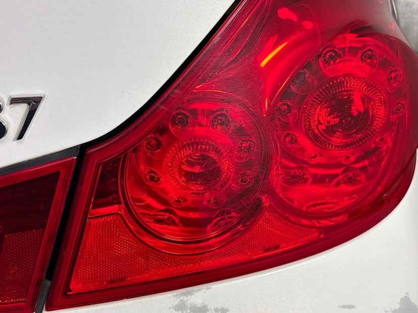 2013 INFINITI G37 - Image 34