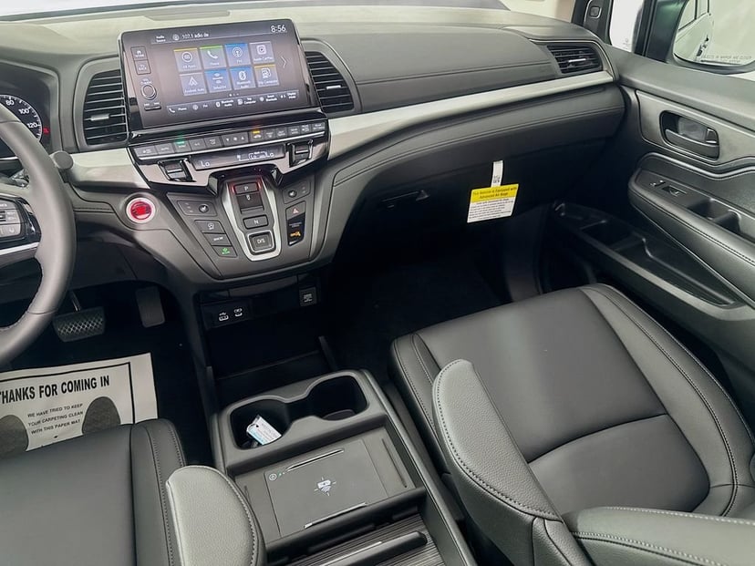 2026 Honda Odyssey - Image 32
