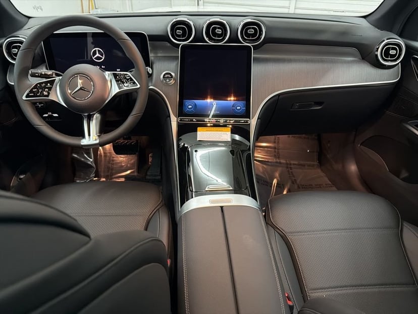 2026 Mercedes-Benz GLC - Image 22