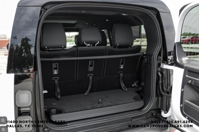 2026 Land Rover Defender 130 - Image 44