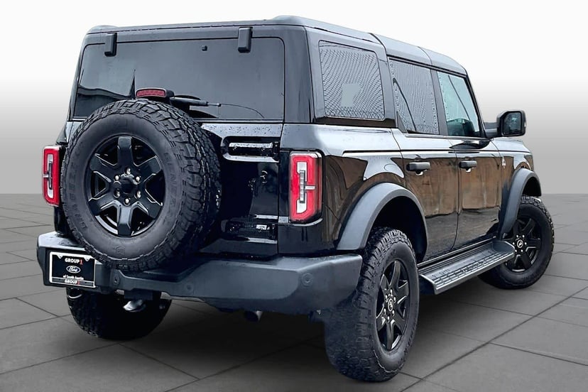 2025 Ford Bronco - Image 12