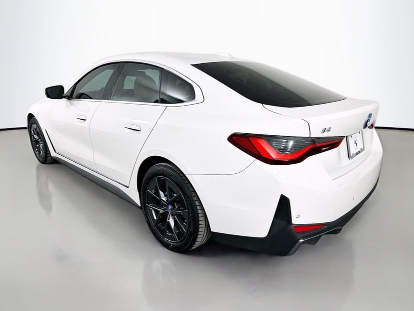 2023 BMW i4 - Image 7