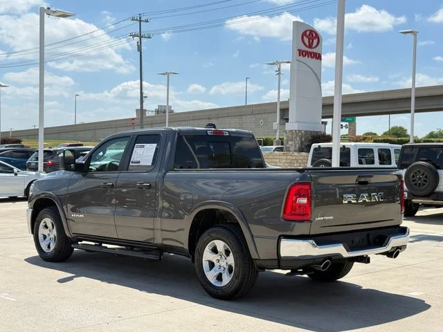 2025 Ram 1500 - Image 8