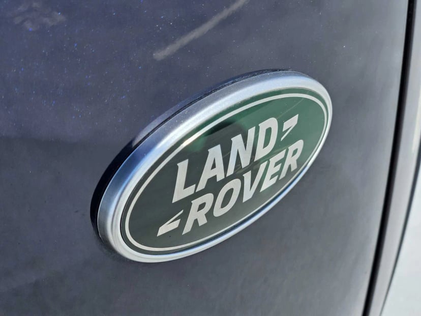 2023 Land Rover Range Rover - Image 12