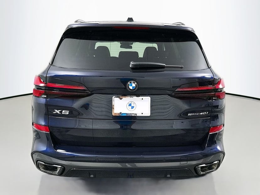 2026 BMW X5 - Image 6