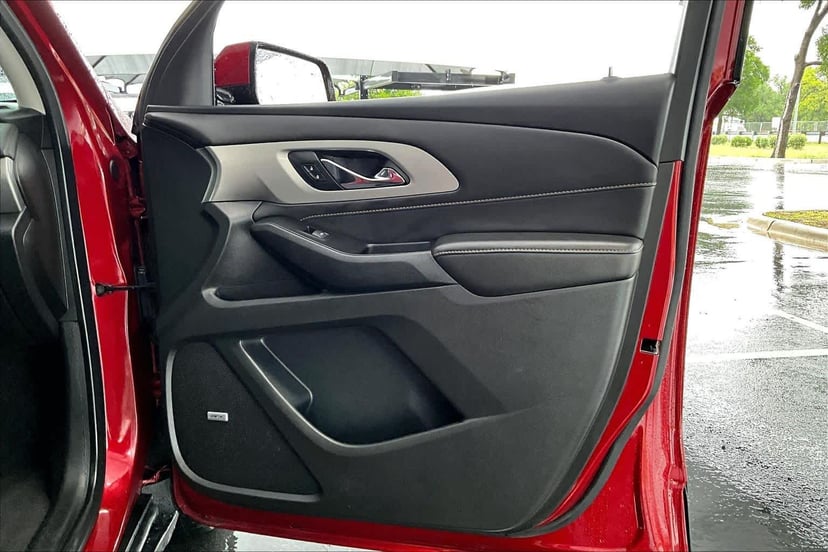 2020 Chevrolet Traverse - Image 23