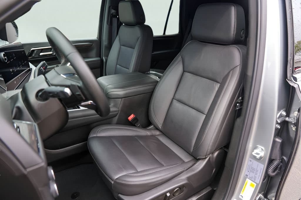 2025 Chevrolet Tahoe - Image 10