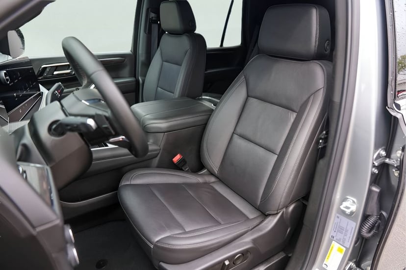 2025 Chevrolet Tahoe - Image 10