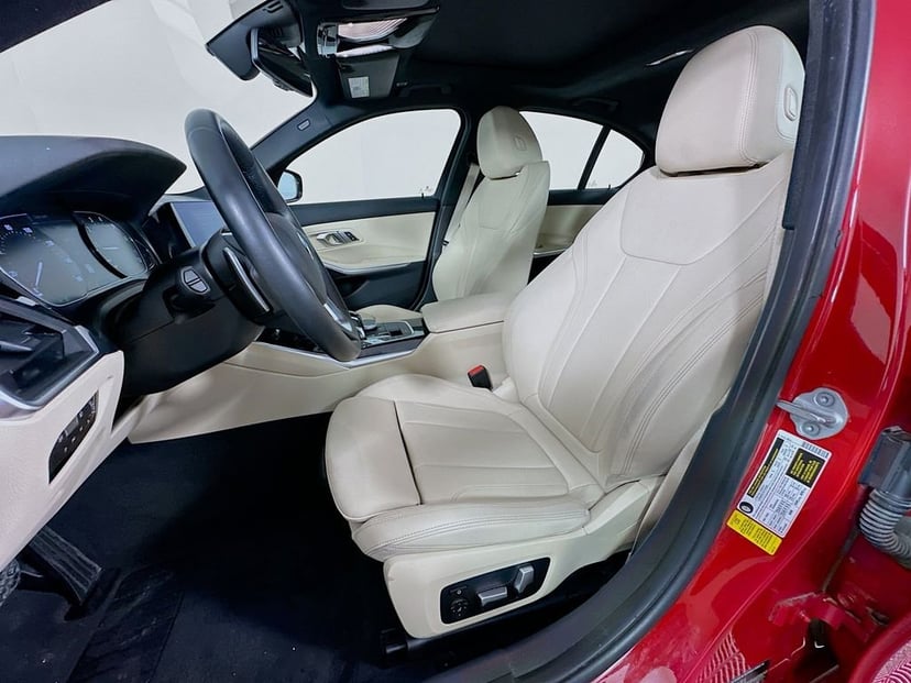 2021 BMW 3 Series - Image 21