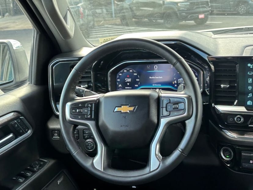 2025 Chevrolet Silverado 1500 - Image 23