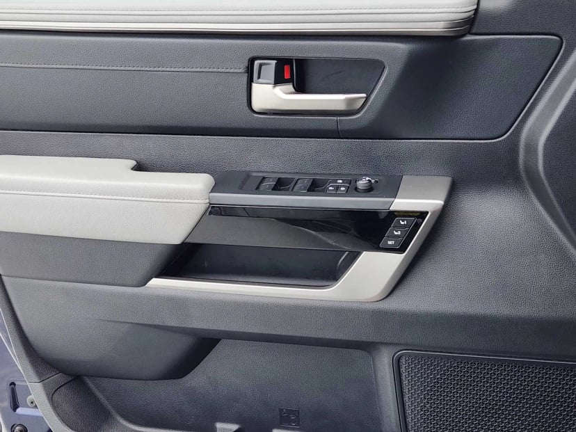 2023 Toyota Tundra - Image 23