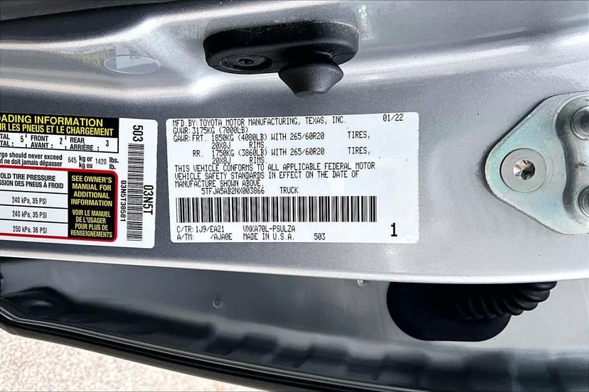 2022 Toyota Tundra - Image 33