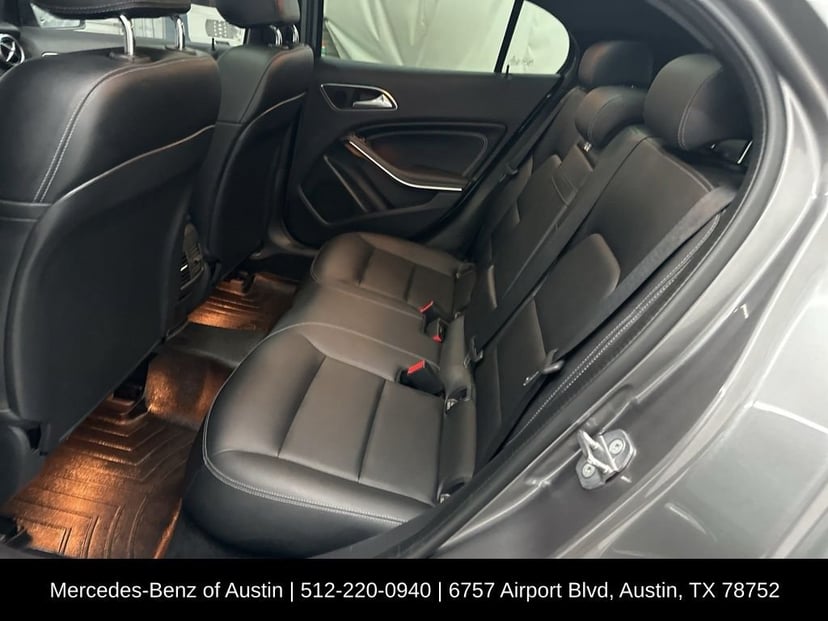 2020 Mercedes-Benz GLA - Image 24