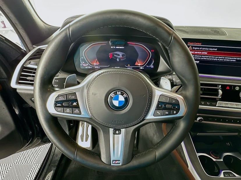 2022 BMW X7 - Image 11