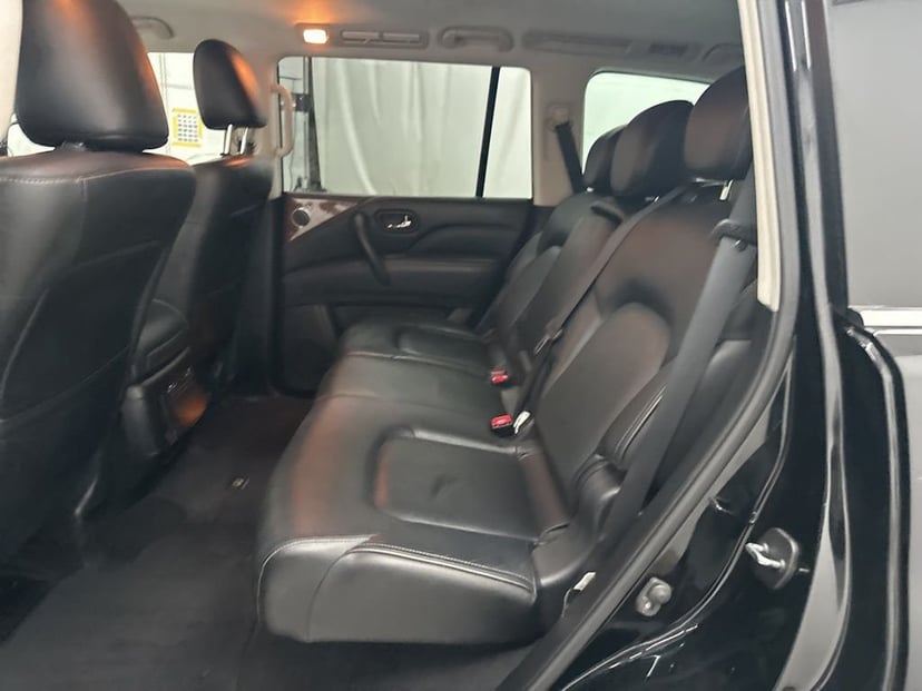 2018 INFINITI QX80 - Image 21
