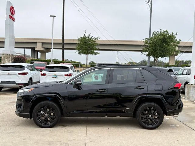 2022 Toyota RAV4 Hybrid - Image 36