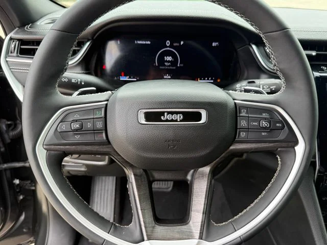2024 Jeep Grand Cherokee - Image 12