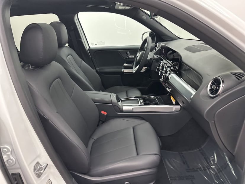 2026 Mercedes-Benz GLB - Image 61