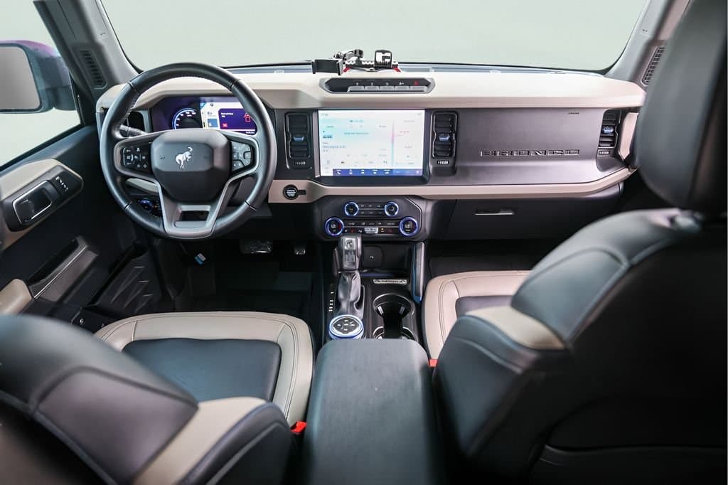 2023 Ford Bronco - Image 27