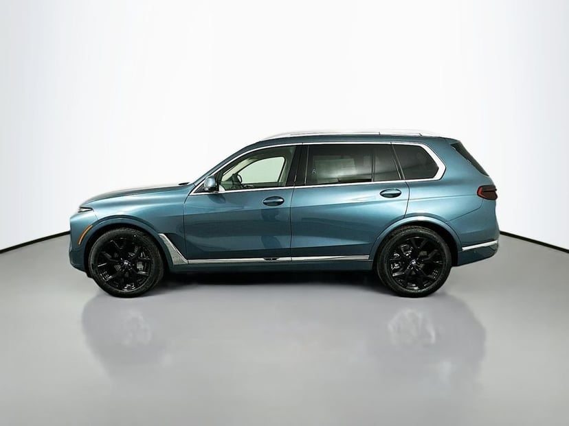 2026 BMW X7 - Image 8