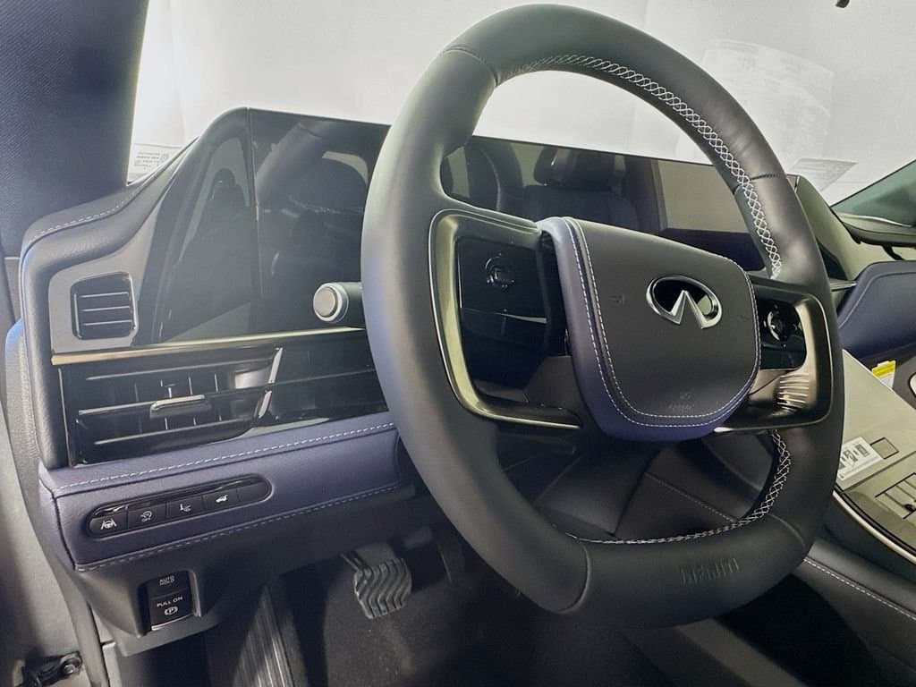 2026 INFINITI QX80 - Image 12