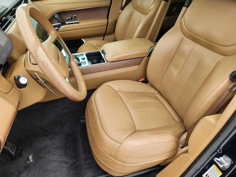 2023 Land Rover Range Rover - Image 12