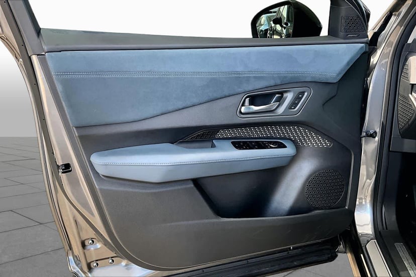 2024 Nissan Ariya - Image 21