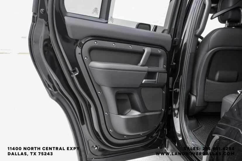 2026 Land Rover Defender 130 - Image 42