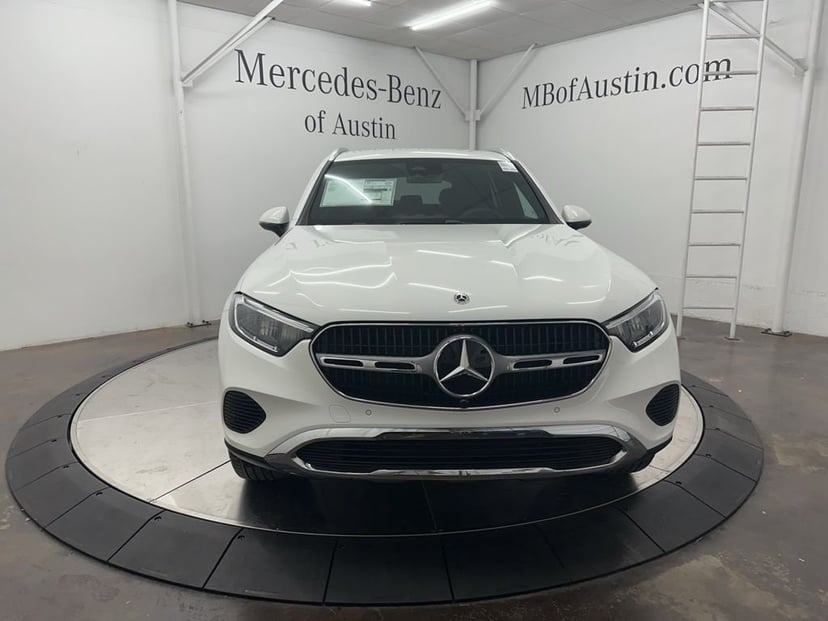 2026 Mercedes-Benz GLC - Image 2