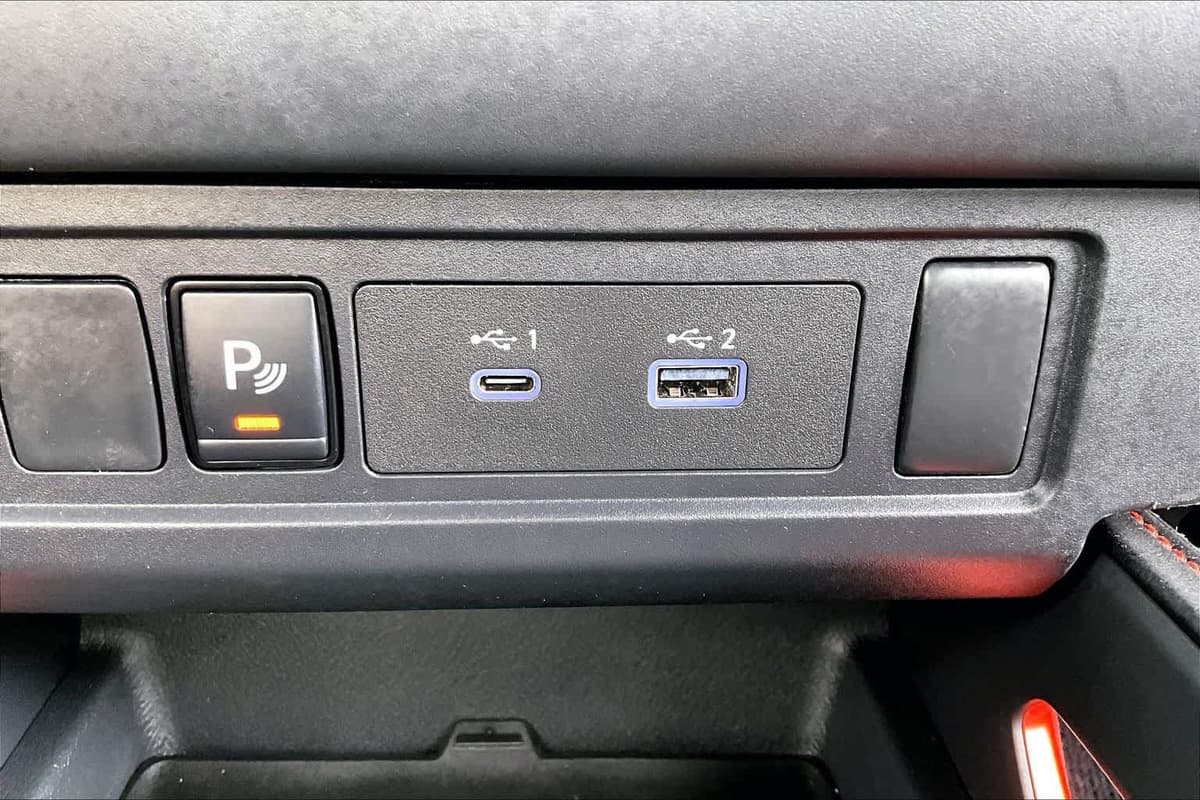 2025 Nissan Frontier - Image 35