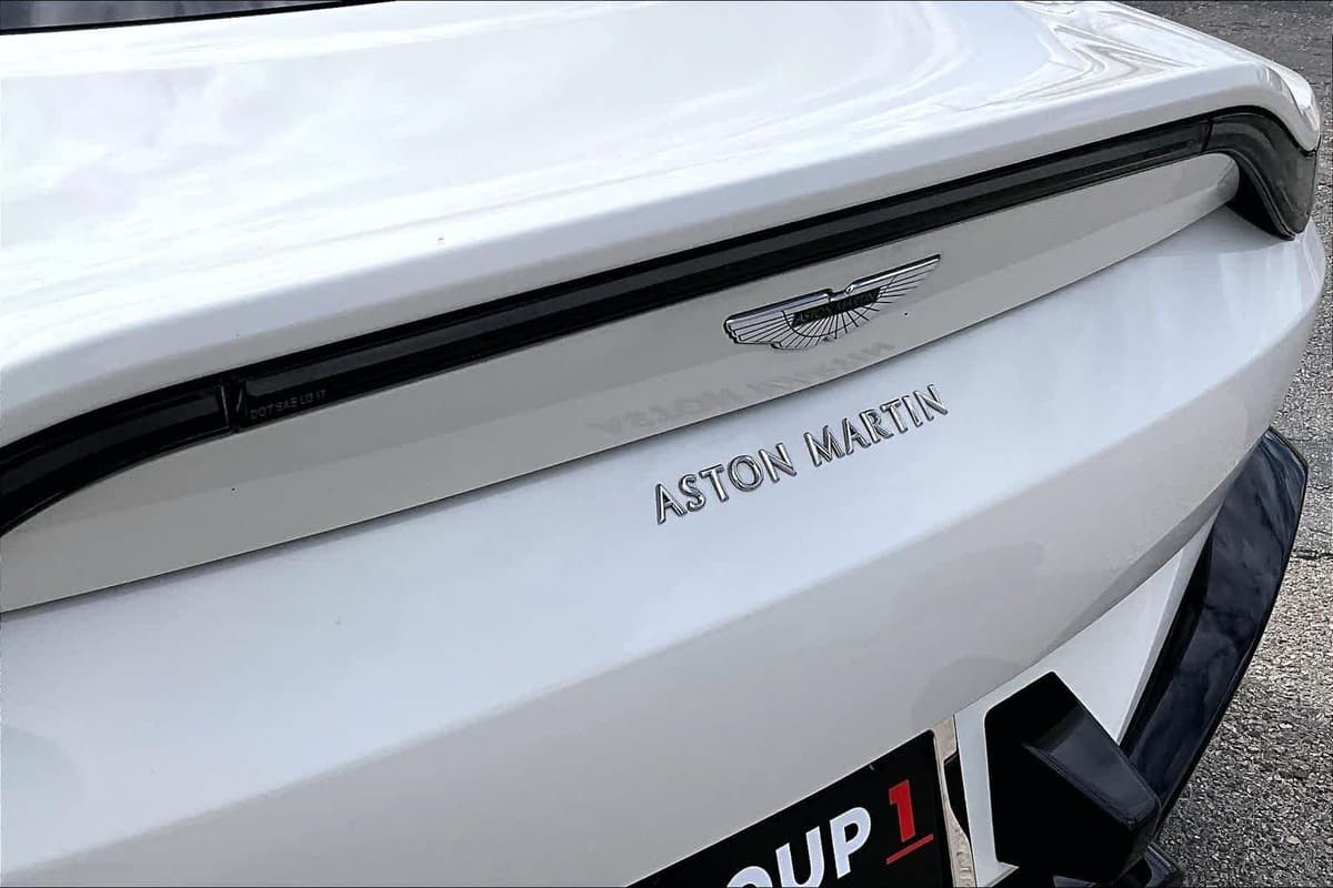 2020 Aston Martin Vantage - Image 13