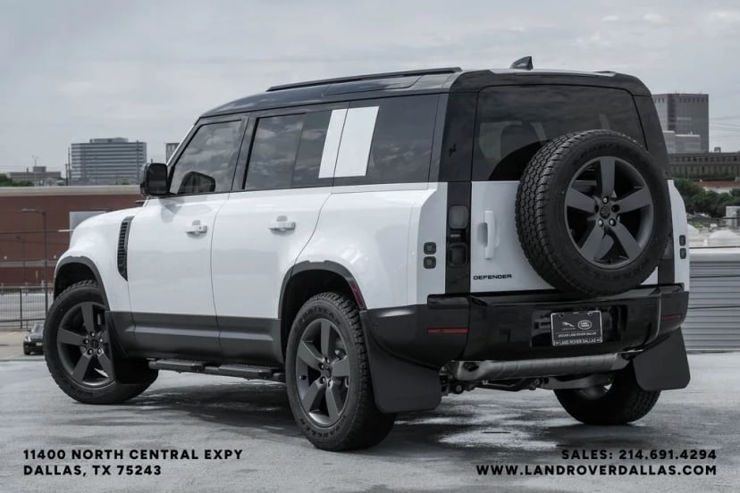 2026 Land Rover Defender 110 - Image 10
