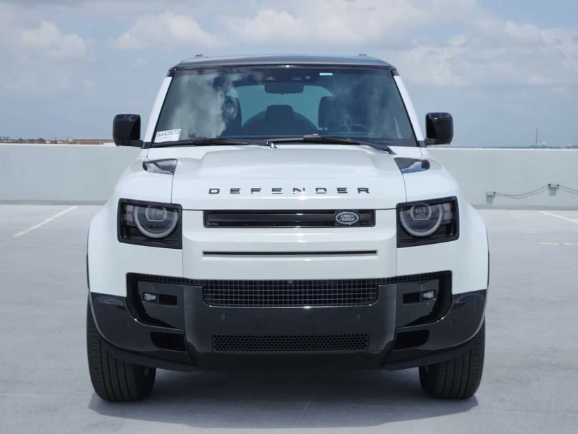 2026 LAND ROVER Defender 110 - Image 2