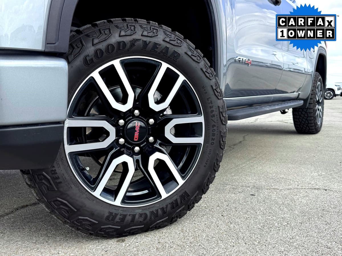 2024 GMC Sierra 1500 - Image 2