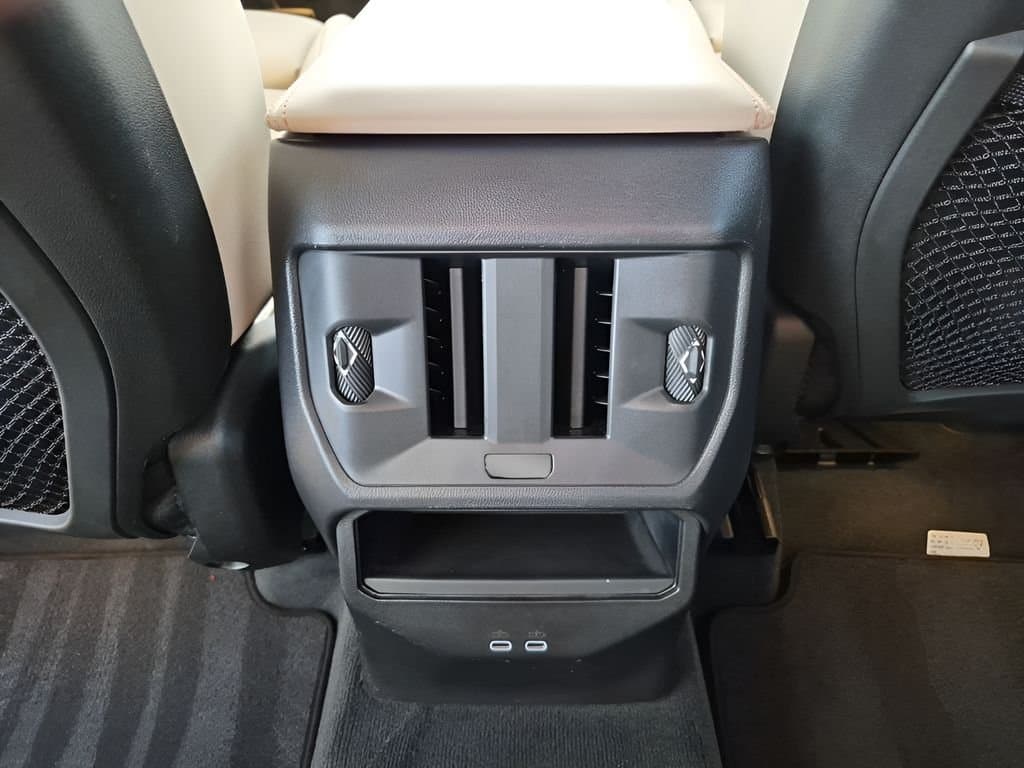 2025 BMW X3 - Image 21